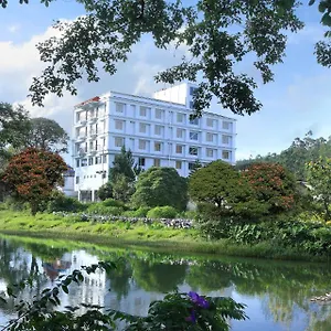 Grand Plaza Отель Муннар